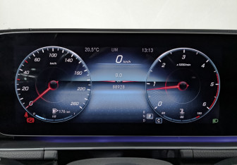 Подержанный автомобиль Mercedes-Benz GLE 2019 года (16 фото)