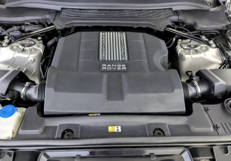 Подержанный автомобиль Land Rover Range Rover Sport 2013 года (9 фото)