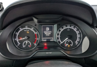 Подержанный автомобиль Skoda Octavia Liftback 2019 года (16 фото)