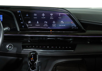 Подержанный автомобиль Cadillac Escalade Suv 2022 года (14 фото)