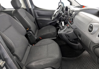 Подержанный автомобиль Peugeot Partner 2021 года (24 фото)