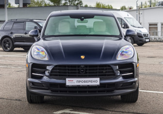 Подержанный автомобиль Porsche Macan 2019 года (3 фото)