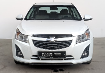 Подержанный автомобиль Chevrolet Cruze Sedan 2013 года (2 фото)