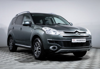 Подержанный автомобиль Citroen C-Crosser 2008 года (3 фото)