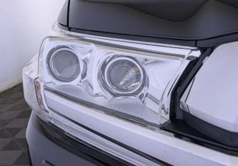 Подержанный автомобиль Toyota Land Cruiser Suv 2021 года (11 фото)