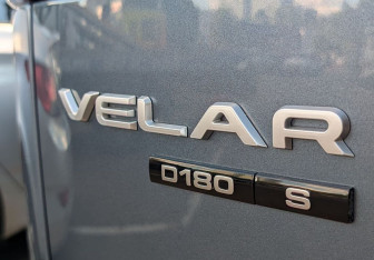Подержанный автомобиль Land Rover Range Rover Velar 2018 года (24 фото)
