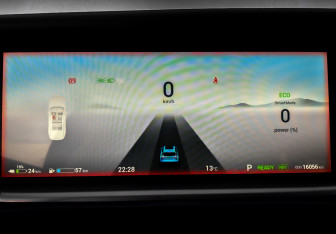 Подержанный автомобиль Voyah Free 2023 года (13 фото)