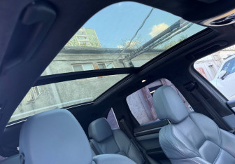Подержанный автомобиль Porsche Cayenne 2013 года (12 фото)