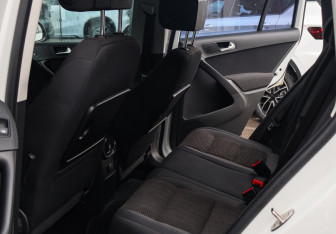Подержанный автомобиль Volkswagen Tiguan 2014 года (8 фото)