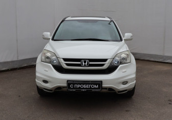 Подержанный автомобиль Honda CR-V 2011 года (2 фото)
