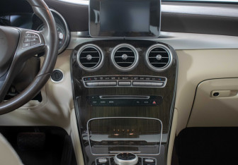 Подержанный автомобиль Mercedes-Benz GLC Coupe 2015 года (12 фото)