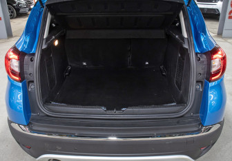 Подержанный автомобиль Renault Kaptur 2018 года (10 фото)