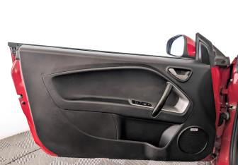 Подержанный автомобиль Alfa Romeo MiTo 2014 года (19 фото)