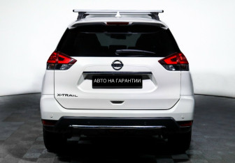 Подержанный автомобиль Nissan X-Trail 2019 года (4 фото)