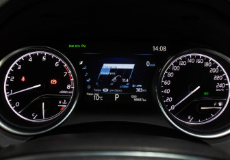 Подержанный автомобиль Toyota Camry Sedan 2020 года (13 фото)