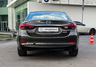 Подержанный автомобиль Mazda 6 Sedan 2018 года (6 фото)