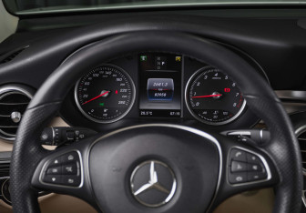 Подержанный автомобиль Mercedes-Benz GLC Coupe 2019 года (14 фото)