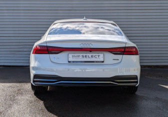 Подержанный автомобиль Audi A7 2021 года (6 фото)