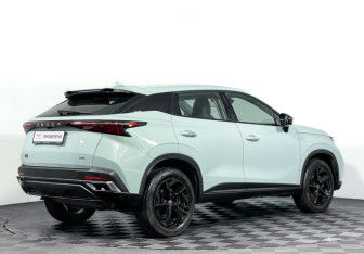 Подержанный автомобиль Omoda C5 2023 года (5 фото)