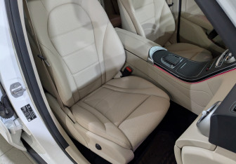 Подержанный автомобиль Mercedes-Benz GLC Coupe 2021 года (14 фото)