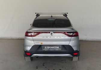 Подержанный автомобиль Renault Arkana 2019 года (5 фото)