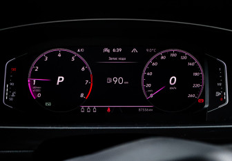 Подержанный автомобиль Volkswagen Tiguan 2021 года (11 фото)