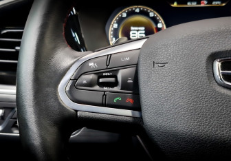 Подержанный автомобиль Geely Tugella 2023 года (27 фото)