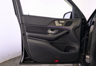 Подержанный автомобиль Mercedes-Benz GLE 2021 года (19 фото)