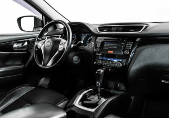 Подержанный автомобиль Nissan Qashqai 2016 года (8 фото)