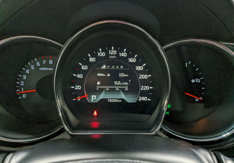 Подержанный автомобиль Kia Ceed Hatchback 2017 года (25 фото)