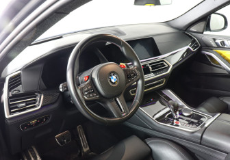 Подержанный автомобиль BMW X6 M 2022 года (10 фото)