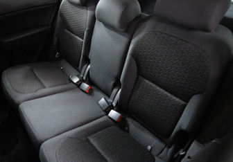 Подержанный автомобиль Skoda Yeti 2011 года (8 фото)