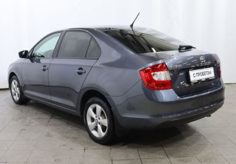 Подержанный автомобиль Skoda Rapid Liftback 2014 года (6 фото)