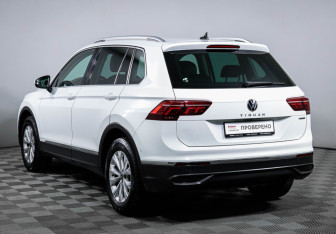 Подержанный автомобиль Volkswagen Tiguan 2021 года (7 фото)