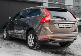 Подержанный автомобиль Volvo XC60 2013 года (7 фото)