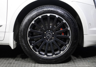 Подержанный автомобиль Cadillac XT5 2016 года (31 фото)