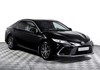 Подержанный автомобиль Toyota Camry Sedan 2021 года (3 фото)