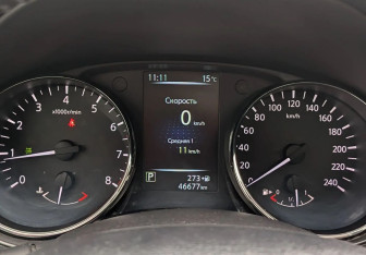 Подержанный автомобиль Nissan X-Trail 2018 года (16 фото)