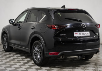 Подержанный автомобиль Mazda CX-5 2017 года (7 фото)