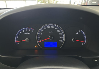 Подержанный автомобиль Hyundai Elantra Sedan 2009 года (12 фото)