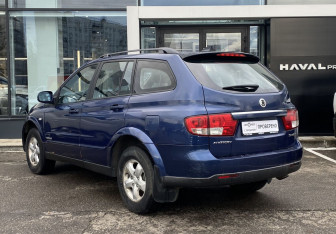 Подержанный автомобиль SsangYong Kyron 2010 года (7 фото)