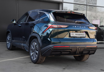 Подержанный автомобиль Jetour Dashing 2023 года (6 фото)