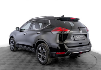 Подержанный автомобиль Nissan X-Trail 2020 года (7 фото)