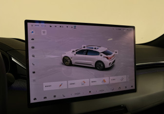 Подержанный автомобиль Zeekr 001 2024 года (19 фото)