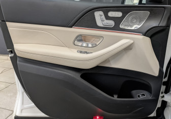 Подержанный автомобиль Mercedes-Benz GLE 2021 года (18 фото)