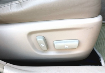 Подержанный автомобиль Toyota Camry Sedan 2012 года (24 фото)