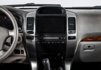 Подержанный автомобиль Toyota Land Cruiser Prado 2007 года (14 фото)