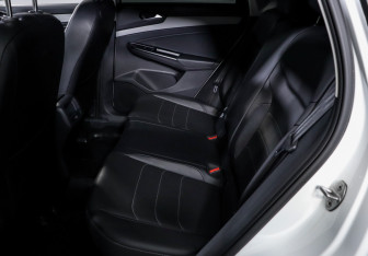 Подержанный автомобиль Jetta VS5 2023 года (10 фото)