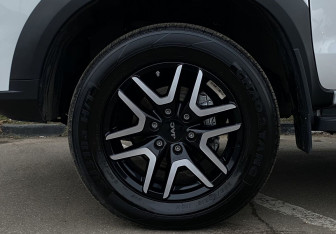 Подержанный автомобиль JAC T8 Pro 2024 года (9 фото)