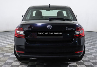 Подержанный автомобиль Skoda Octavia Liftback 2019 года (4 фото)